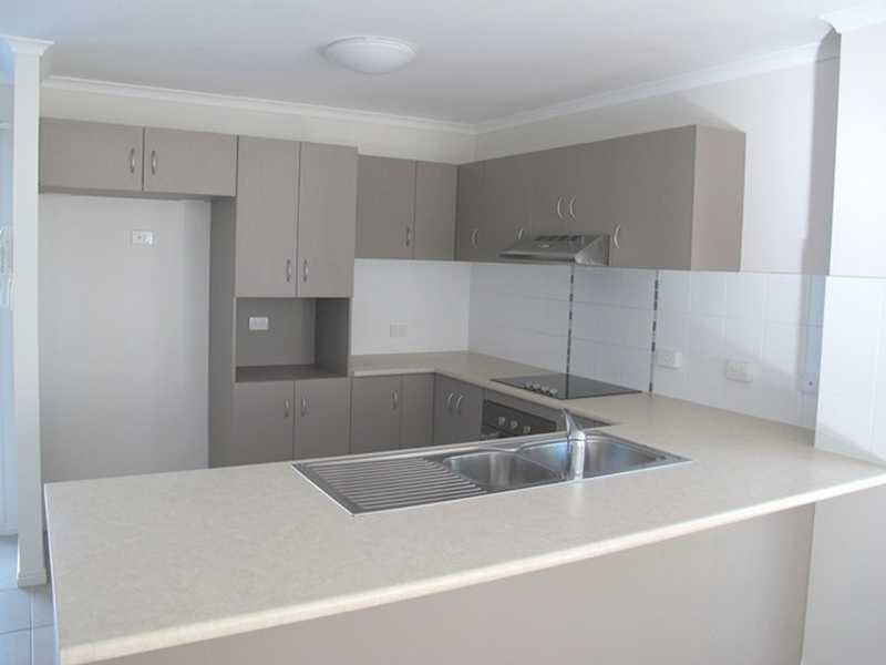 1/10 Arthur Street, Boyne Island QLD 4680