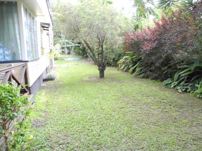 9 Wadeleigh Street, Bororen QLD 4678