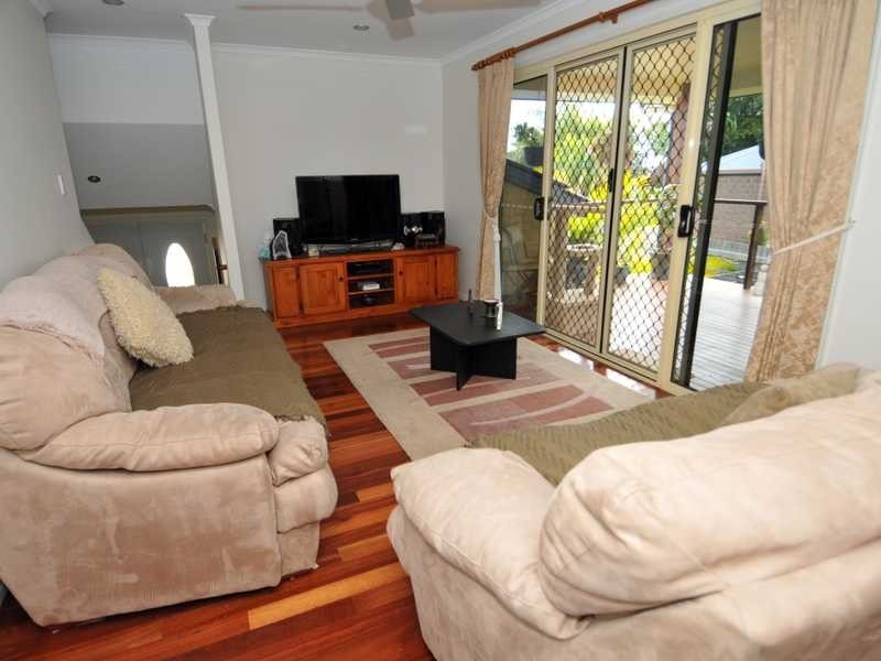 15 Michael Court, Boyne Island QLD 4680