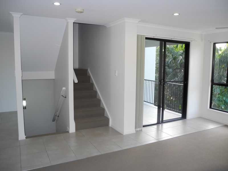 6/10 Arthur Street, Boyne Island QLD 4680