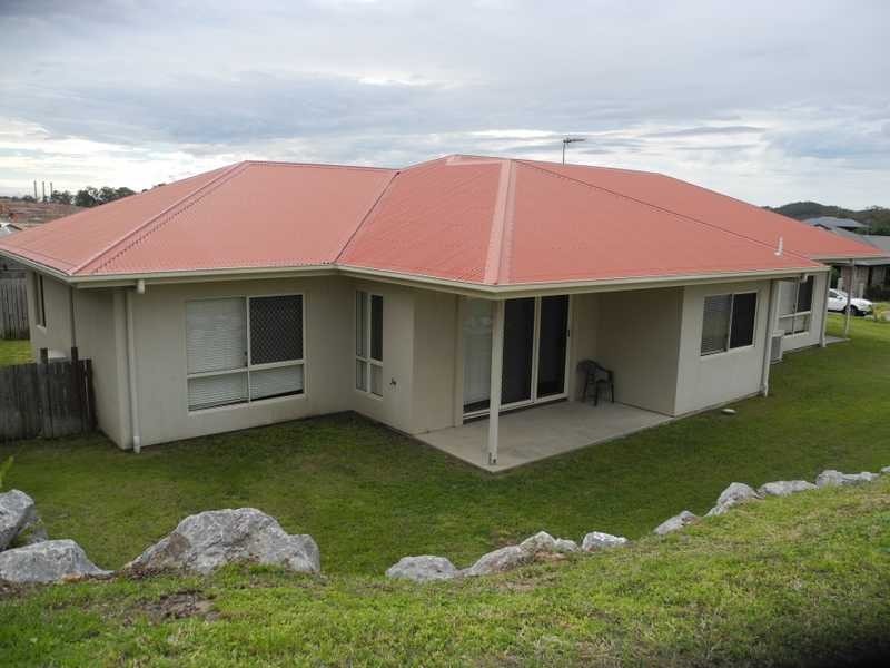 1 Viewpoint Way, New Auckland QLD 4680