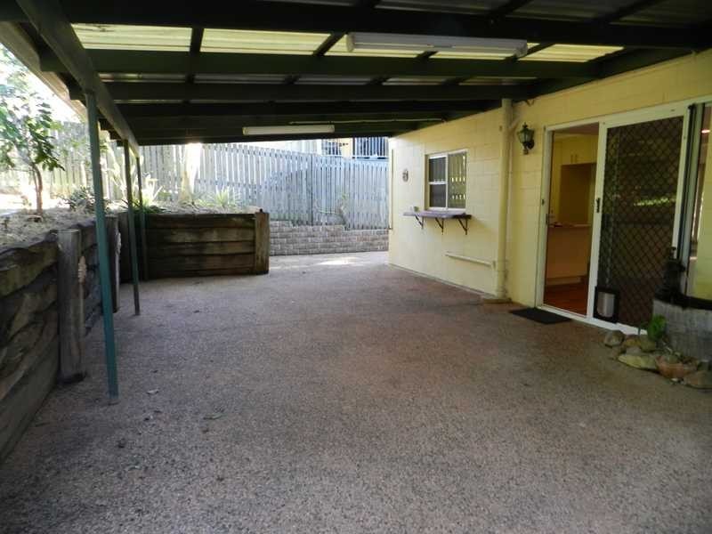 9 Brin Street, Boyne Island QLD 4680