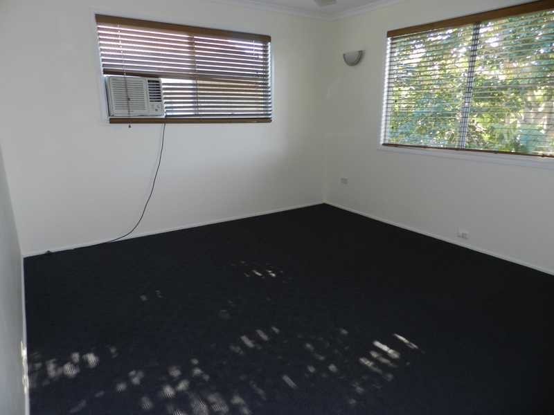 9 Brin Street, Boyne Island QLD 4680