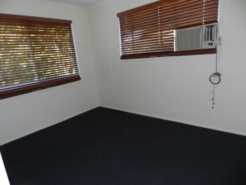 9 Brin Street, Boyne Island QLD 4680