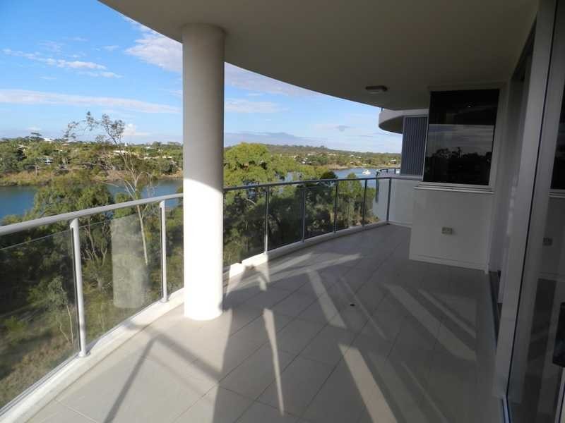 13/2 The Promenade, Boyne Island QLD 4680