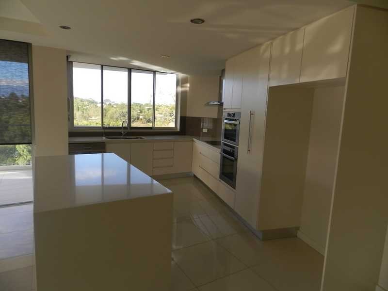 13/2 The Promenade, Boyne Island QLD 4680
