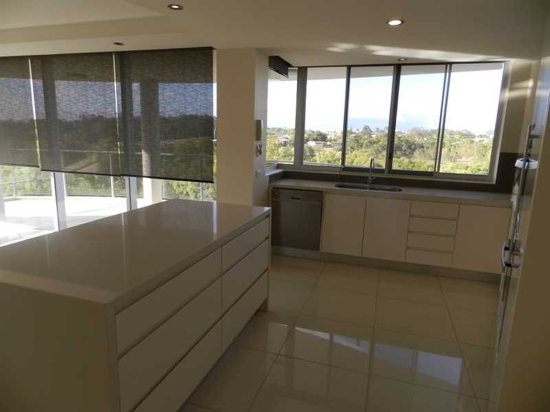 13/2 The Promenade, Boyne Island QLD 4680