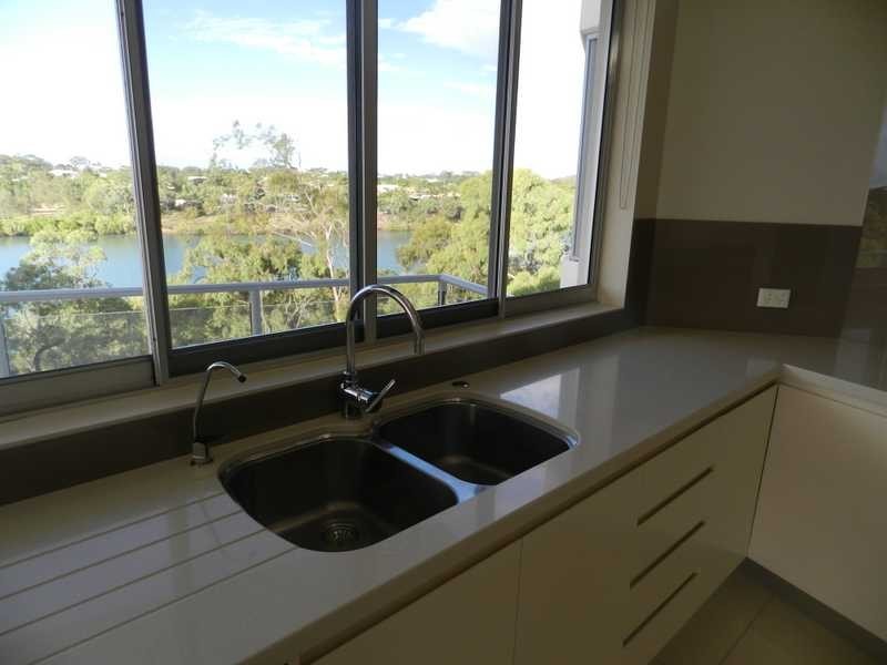 13/2 The Promenade, Boyne Island QLD 4680
