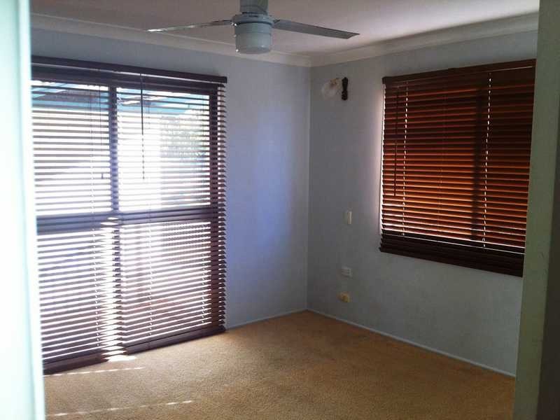 32 Helen Cres, Wurdong Heights, Boyne Island QLD 4680