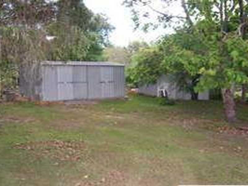 32 Helen Cres, Wurdong Heights, Boyne Island QLD 4680