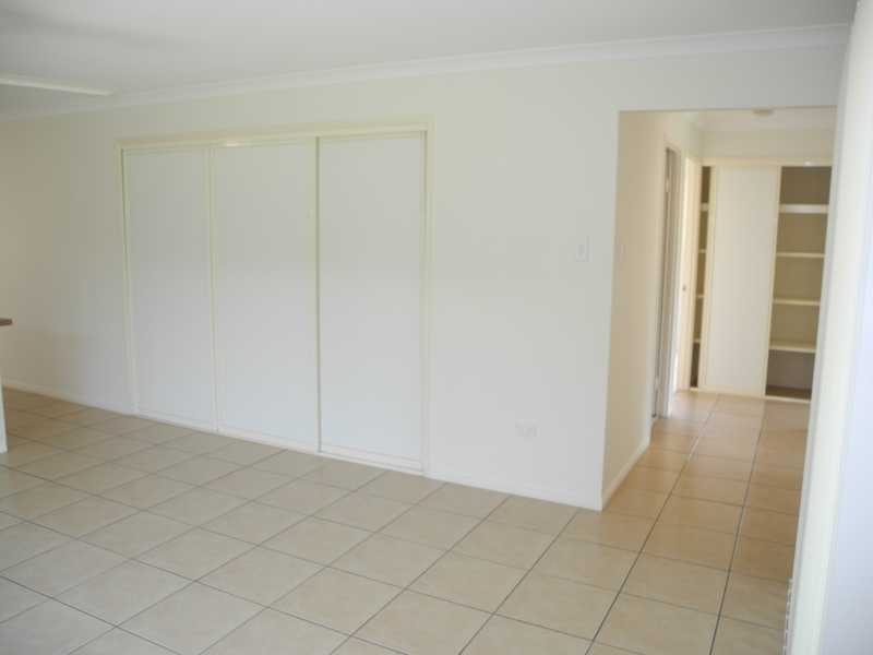14 Richard Street, Boyne Island QLD 4680
