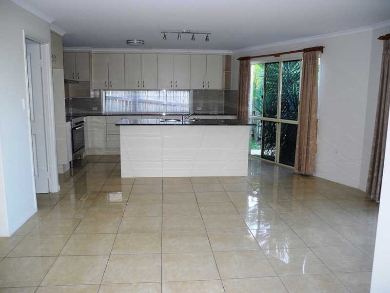 15 Micheal Court, Boyne Island QLD 4680