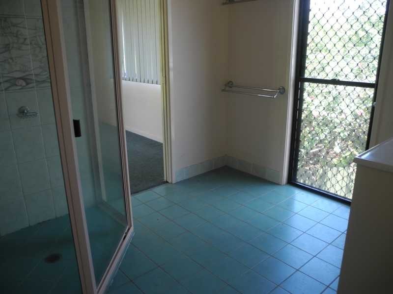 17 Creek Road, Tannum Sands QLD 4680