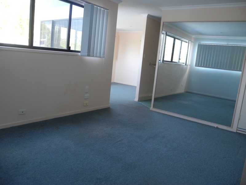 17 Creek Road, Tannum Sands QLD 4680