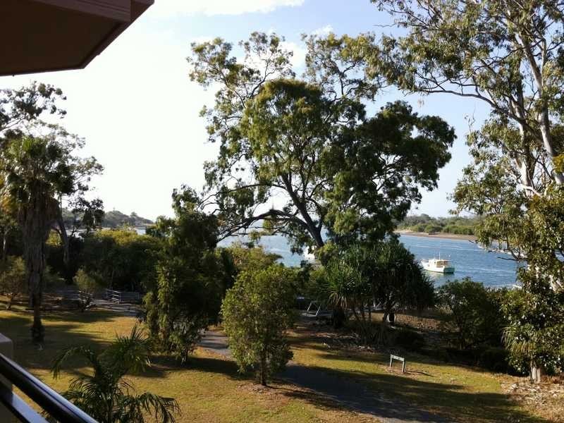 9/8a Wyndham Avenue, Boyne Island QLD 4680