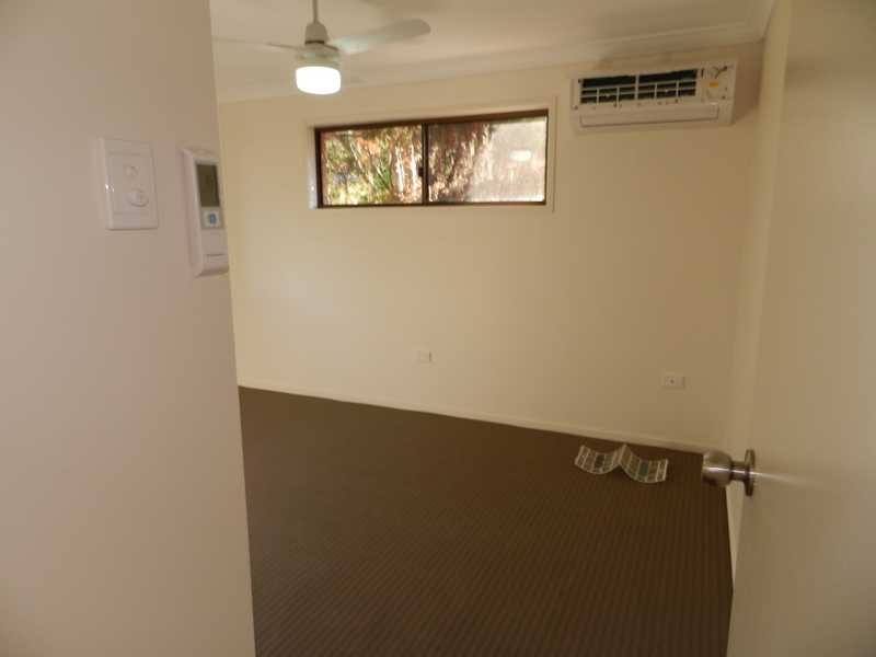 16 Hickman Street, Bororen QLD 4678