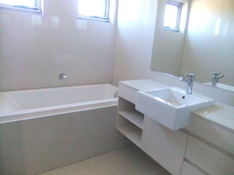 3/2 The Promenade, Boyne Island QLD 4680