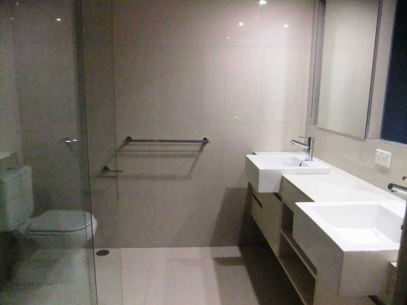 3/2 The Promenade, Boyne Island QLD 4680