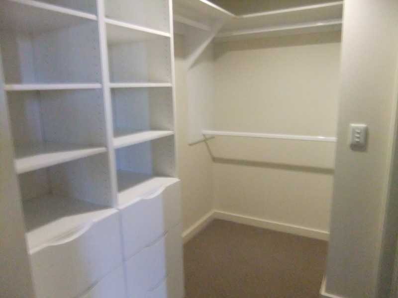 3/2 The Promenade, Boyne Island QLD 4680