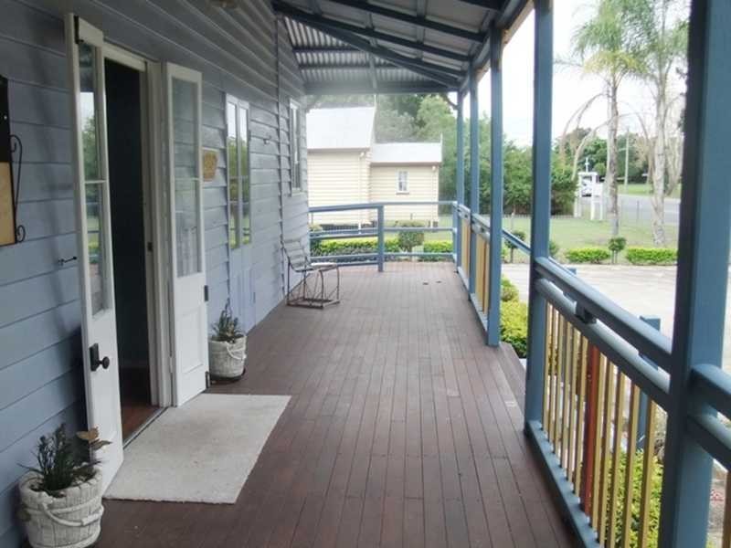 15 Dougall, Bororen QLD 4678