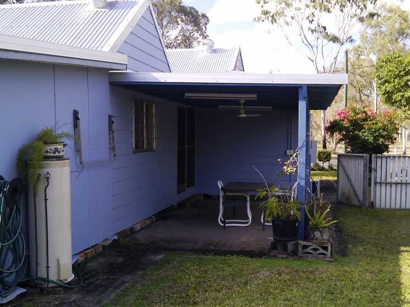 15 Dougall, Bororen QLD 4678