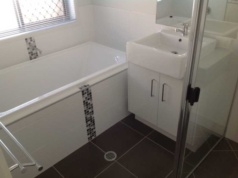 3 JARDINE CRESCENT, Boyne Island QLD 4680