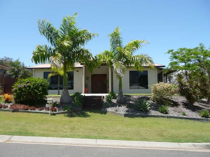 12 Longreach Court, Tannum Sands QLD 4680