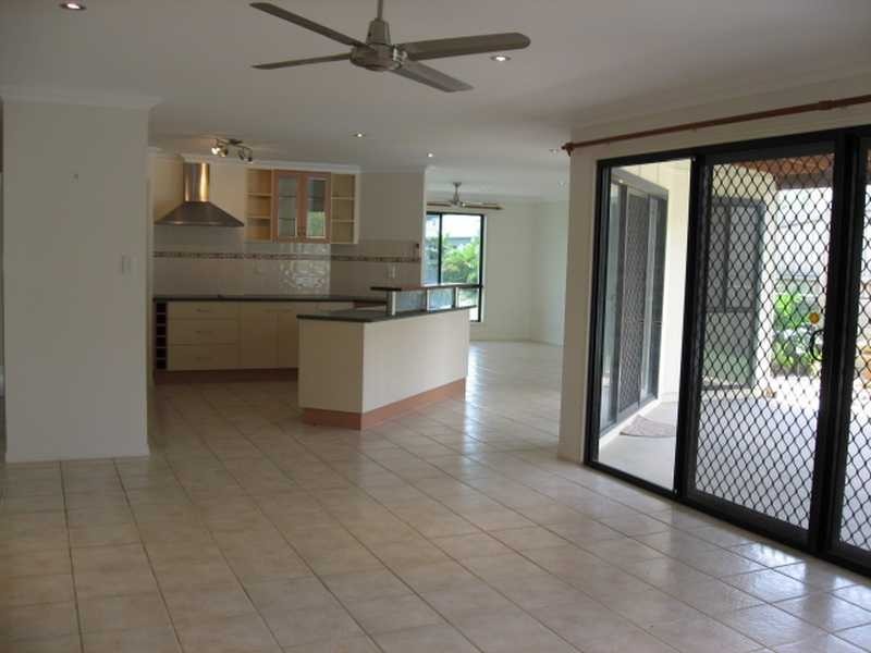 12 Longreach Court, Tannum Sands QLD 4680