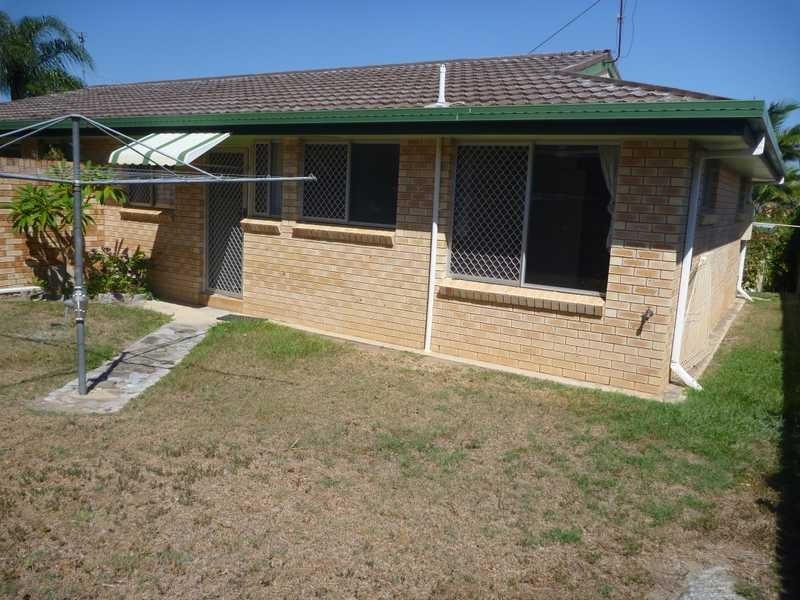 2/8 Latrobe Street, Tannum Sands QLD 4680