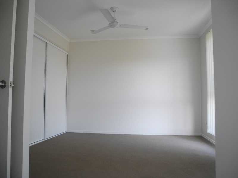 2/10 Arthur Street, Boyne Island QLD 4680