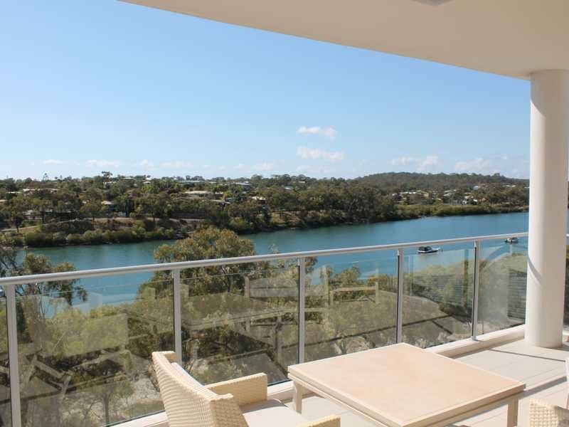 17/2 The Promenade, Boyne Island QLD 4680