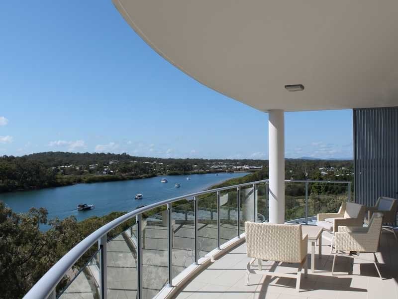 17/2 The Promenade, Boyne Island QLD 4680