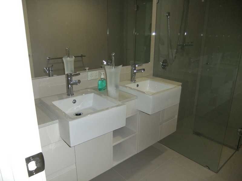 17/2 The Promenade, Boyne Island QLD 4680