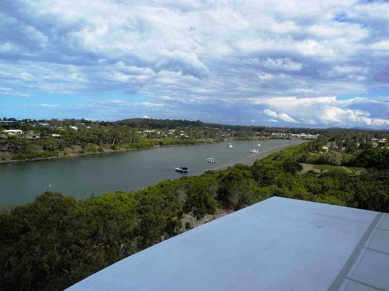 17/2 The Promenade, Boyne Island QLD 4680