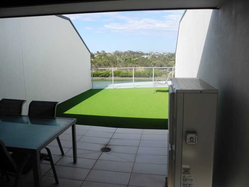 17/2 The Promenade, Boyne Island QLD 4680