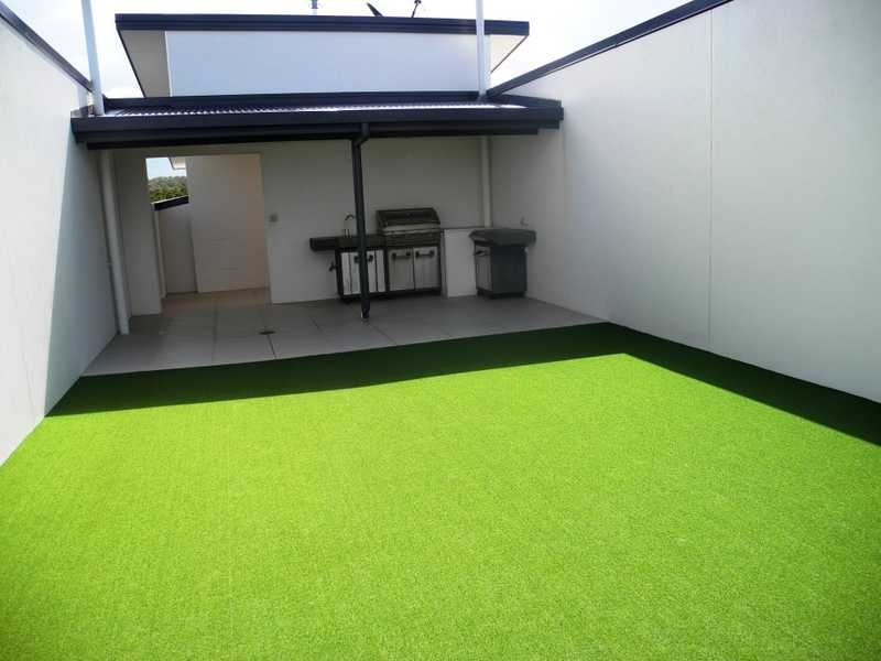 17/2 The Promenade, Boyne Island QLD 4680