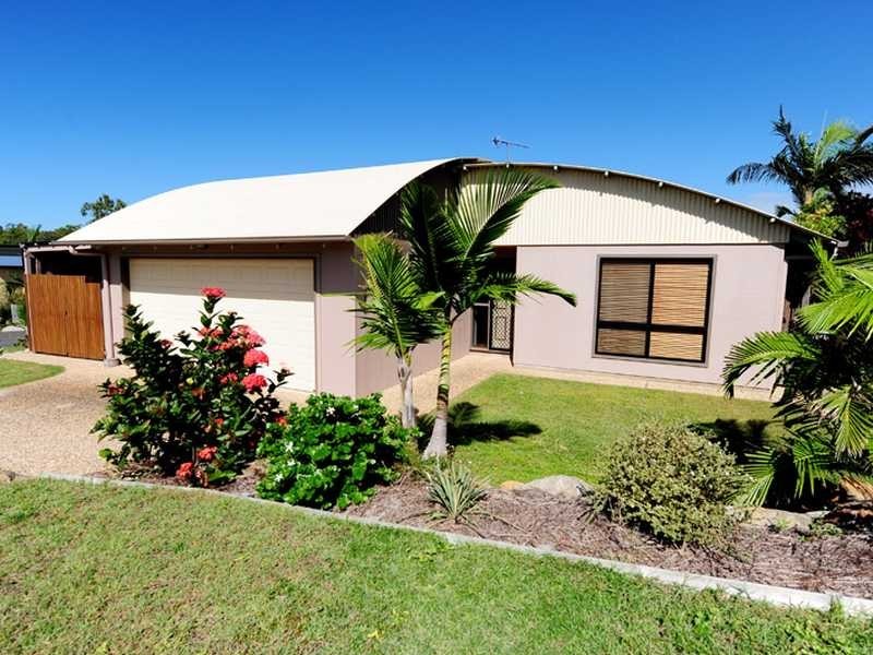 33 Pryde Street, Tannum Sands QLD 4680