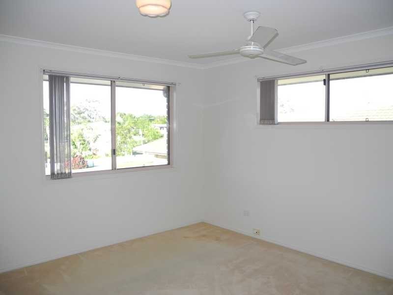 11 Wyndham Avenue, Boyne Island QLD 4680