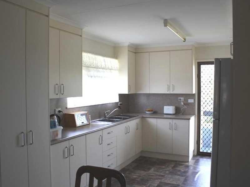 69 Booth Avenue, Tannum Sands QLD 4680