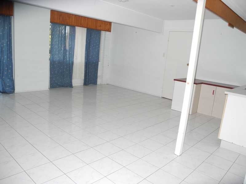 2 Amaroo Street, Boyne Island QLD 4680