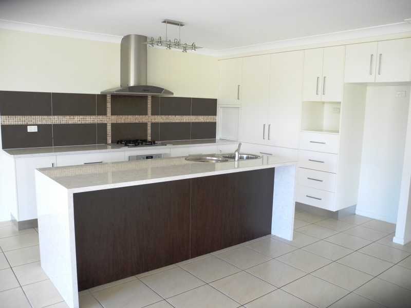 6 Riverside Drive, Tannum Sands QLD 4680