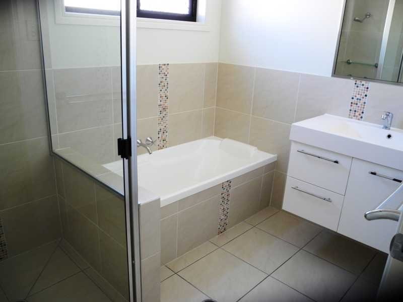 6 Riverside Drive, Tannum Sands QLD 4680