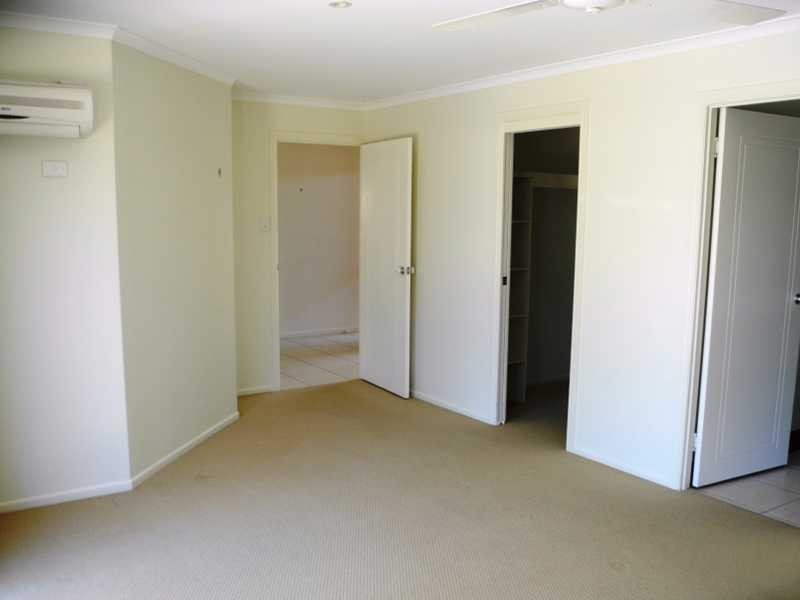 6 Riverside Drive, Tannum Sands QLD 4680