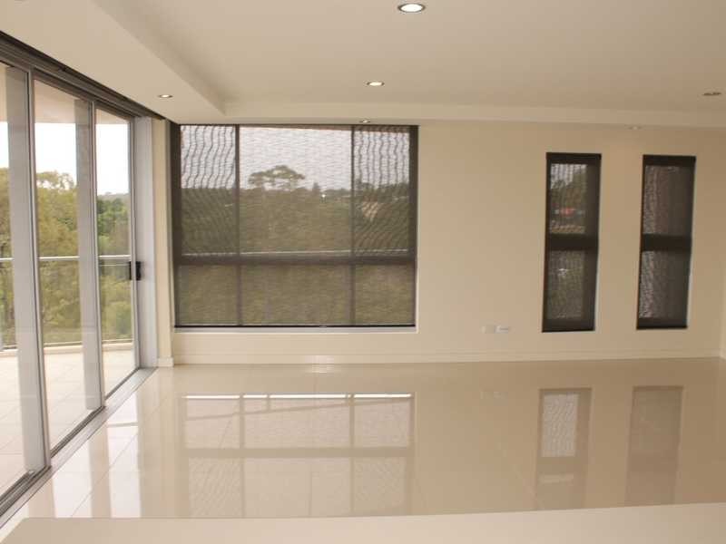 12/2 The Promenade, Boyne Island QLD 4680