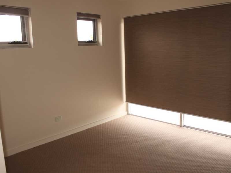 12/2 The Promenade, Boyne Island QLD 4680