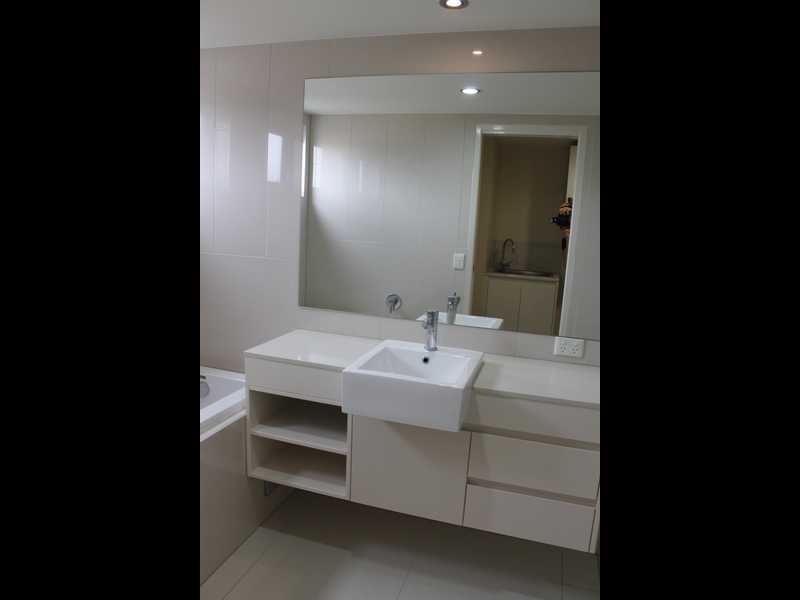 12/2 The Promenade, Boyne Island QLD 4680