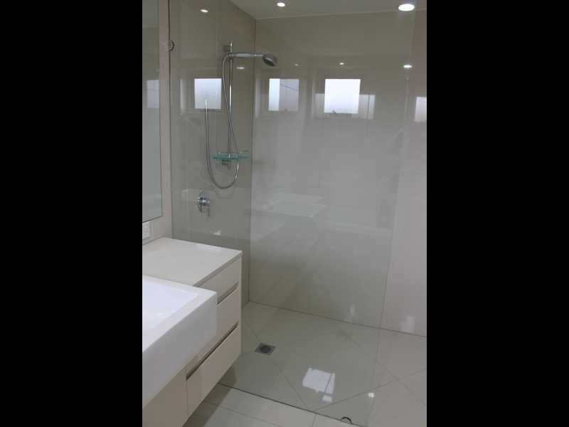 12/2 The Promenade, Boyne Island QLD 4680