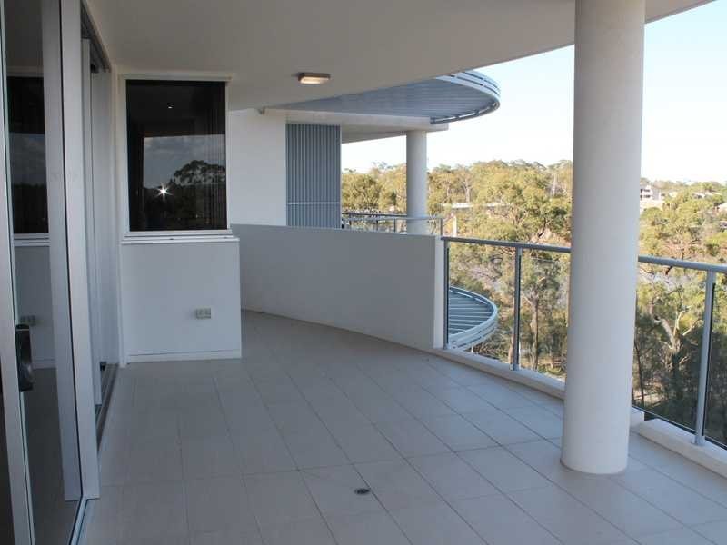 12/2 The Promenade, Boyne Island QLD 4680