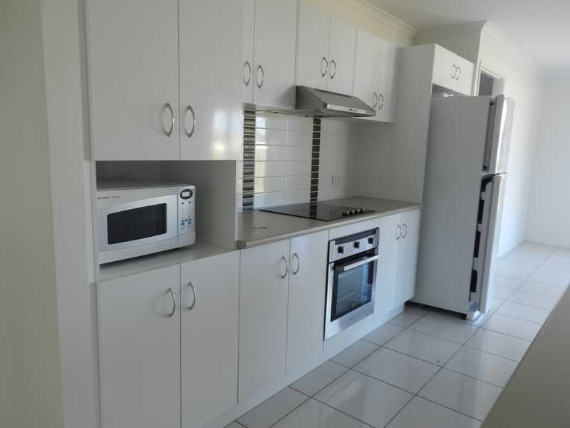 30 Surita Court, Boyne Island QLD 4680