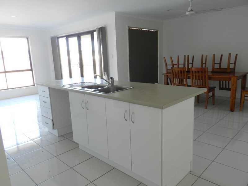 30 Surita Court, Boyne Island QLD 4680